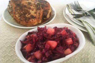red-cabbage-with-apples